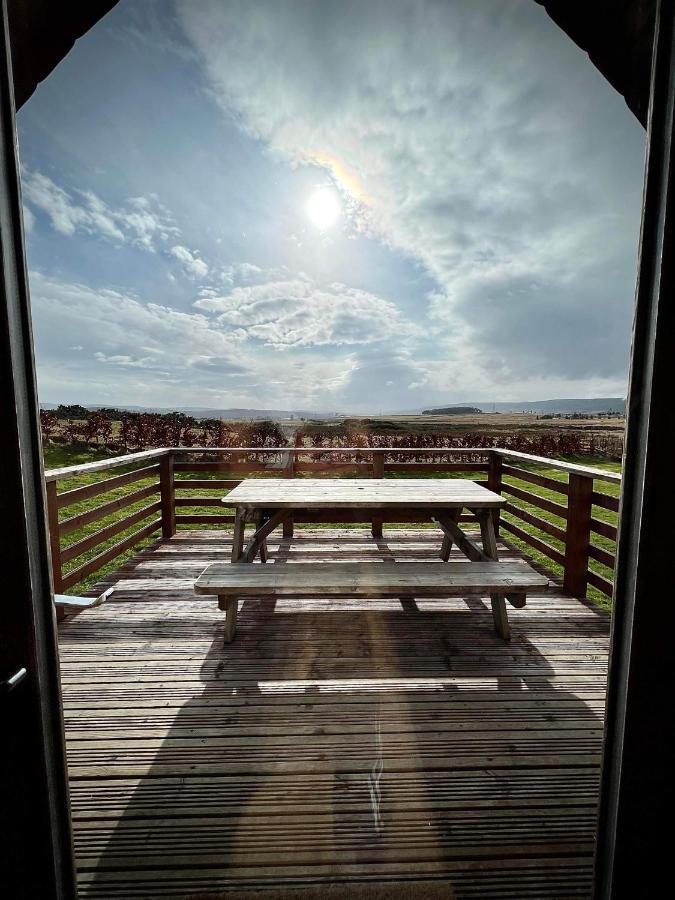 Villa Loch Shin Glamping Pods Lairg Esterno foto
