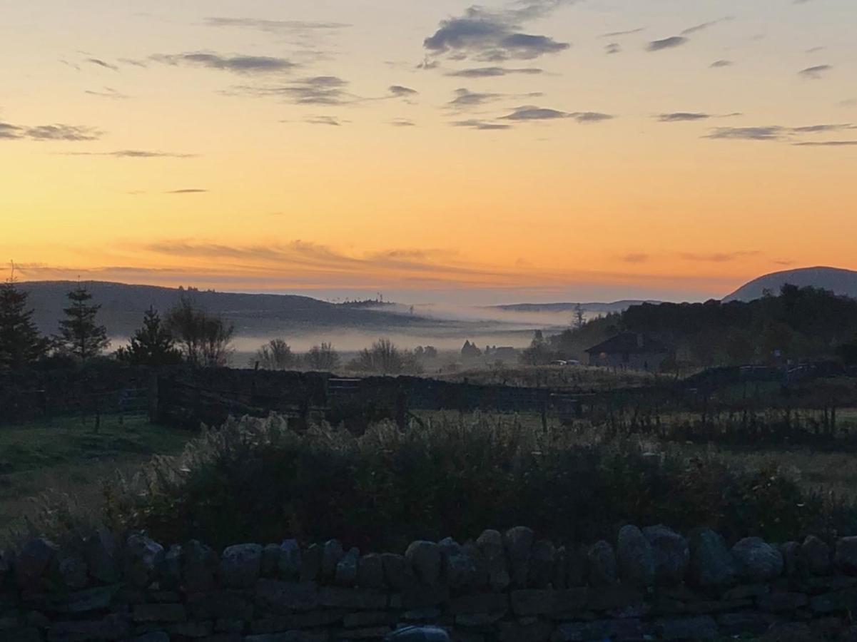 Villa Loch Shin Glamping Pods Lairg Esterno foto