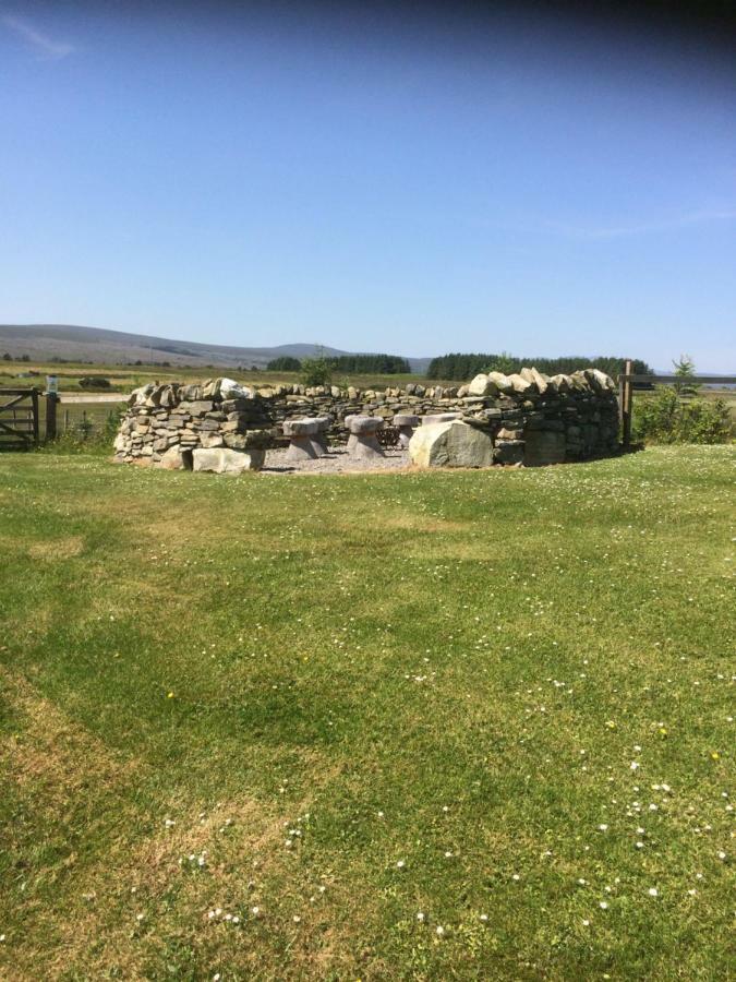 Villa Loch Shin Glamping Pods Lairg Esterno foto